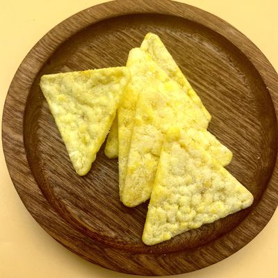 좋은 가격 자연적 옥수수 맛과 트라이앵글 옥수수 크래커 칩 무글루텐 파열 온라인으로