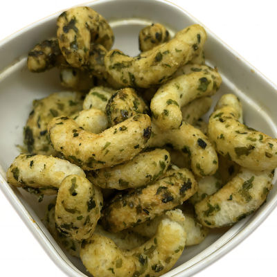 비 후라이드 바다 노리는 이국적 시금치 풍미와 건강미 기반을 둔 파열을 바삭바삭하게 굽습니다