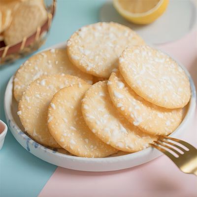 좋은 가격 욕구 를 충족 시키는 것: 맛 있는 구운 튀긴 쌀 케이크 脆긴 곡물 간식 온라인으로