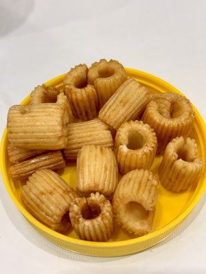 좋은 가격 인증 된 쌀 크래커 튀긴 간식 저 칼로리 튀긴 물식 온라인으로