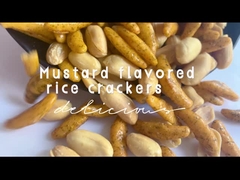 초승달 모양 모양 전병 일본 숨찬 곡물 과자 와사비 시금치 전병