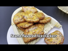 바삭바삭한 전병 시금치 카레 칠레고추를 넣은 저민 고기와 강낭콩 스튜 후춧가루 풍미 과자 볶음밥 크래커